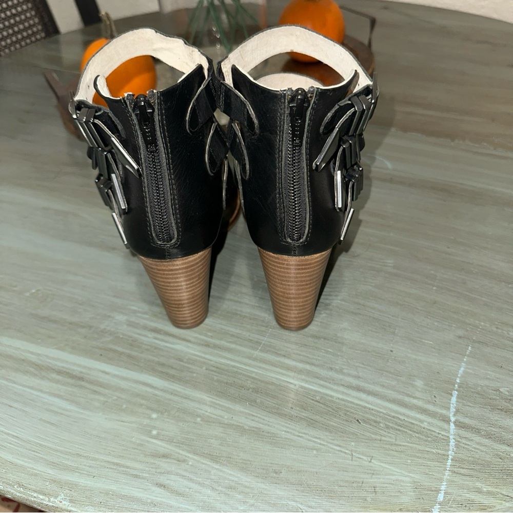 Seychelles Black Ankle Boots with Tan Soles - Picture 4 of 4